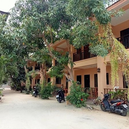 Bank Guesthouse Хаад Рин Екстериор снимка