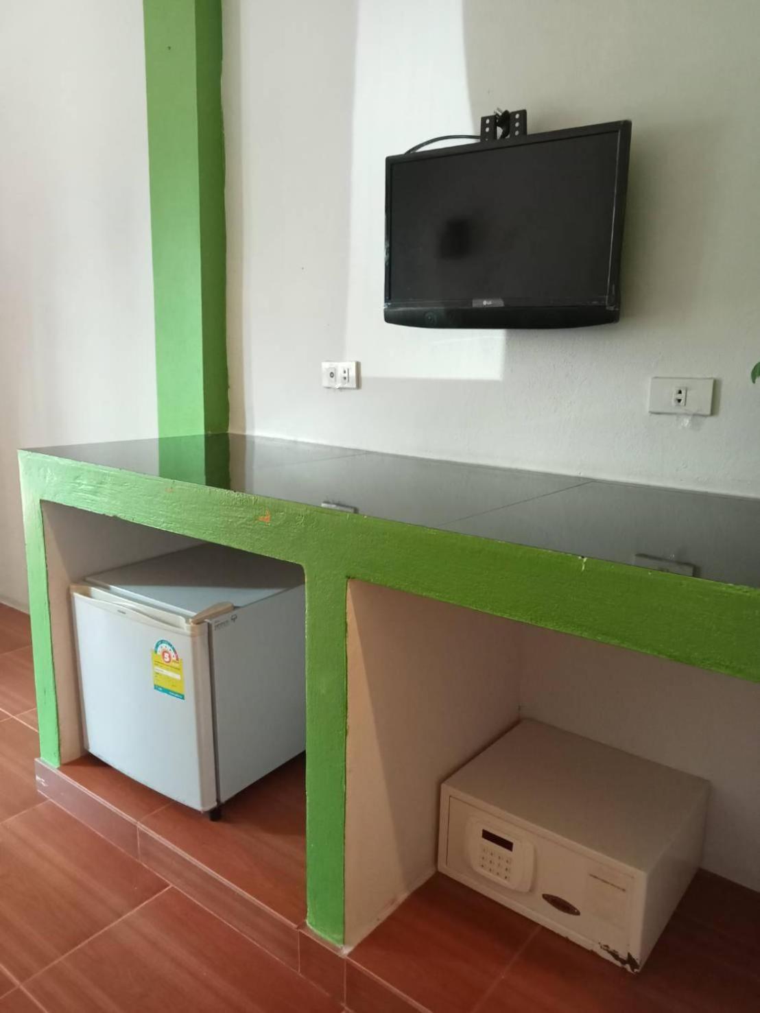 Bank Guesthouse Хаад Рин Екстериор снимка