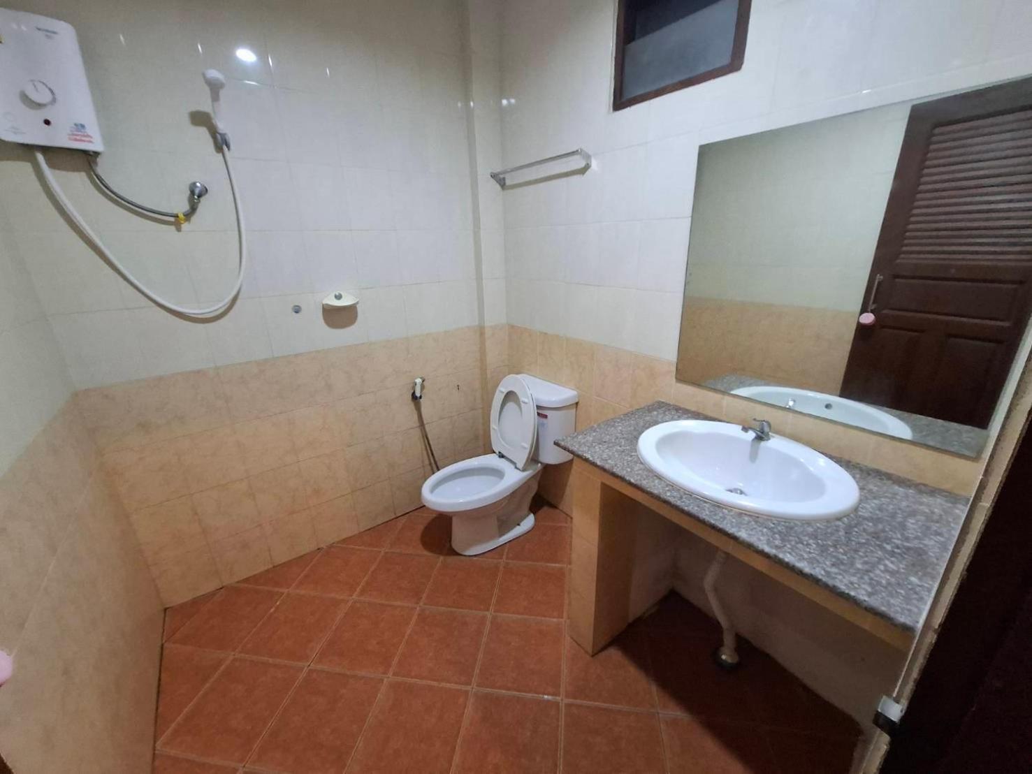 Bank Guesthouse Хаад Рин Екстериор снимка